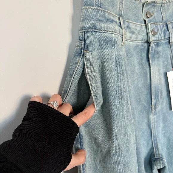 NWT Cider DOUBLE HIGH RISE SOLID BUTTON Wide Leg Jeans Light / Medium Wash - Picture 7 of 13